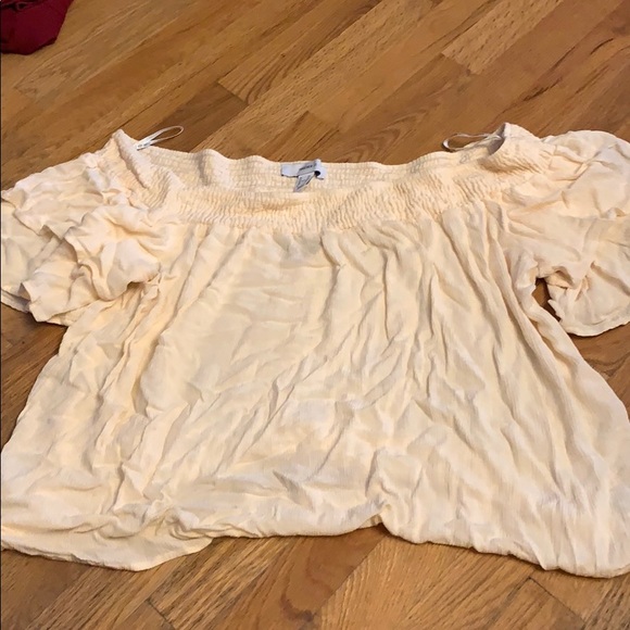 Forever 21 off the shoulder - Picture 1 of 2